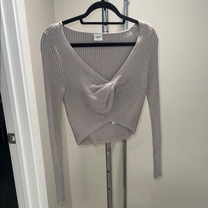 Abercrombie & Fitch Ribbed Knot Front Sweater - Light Gray